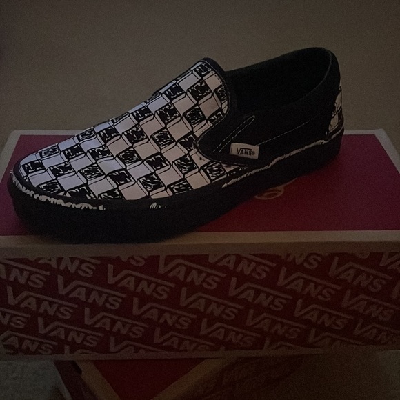 If you have any additional questions about these shoes just message me. - Picture 2 of 6